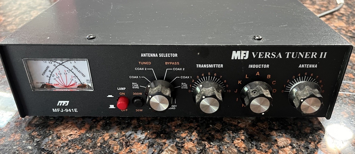 MFJ-941E VERSA TUNER II. Very Good Condition
