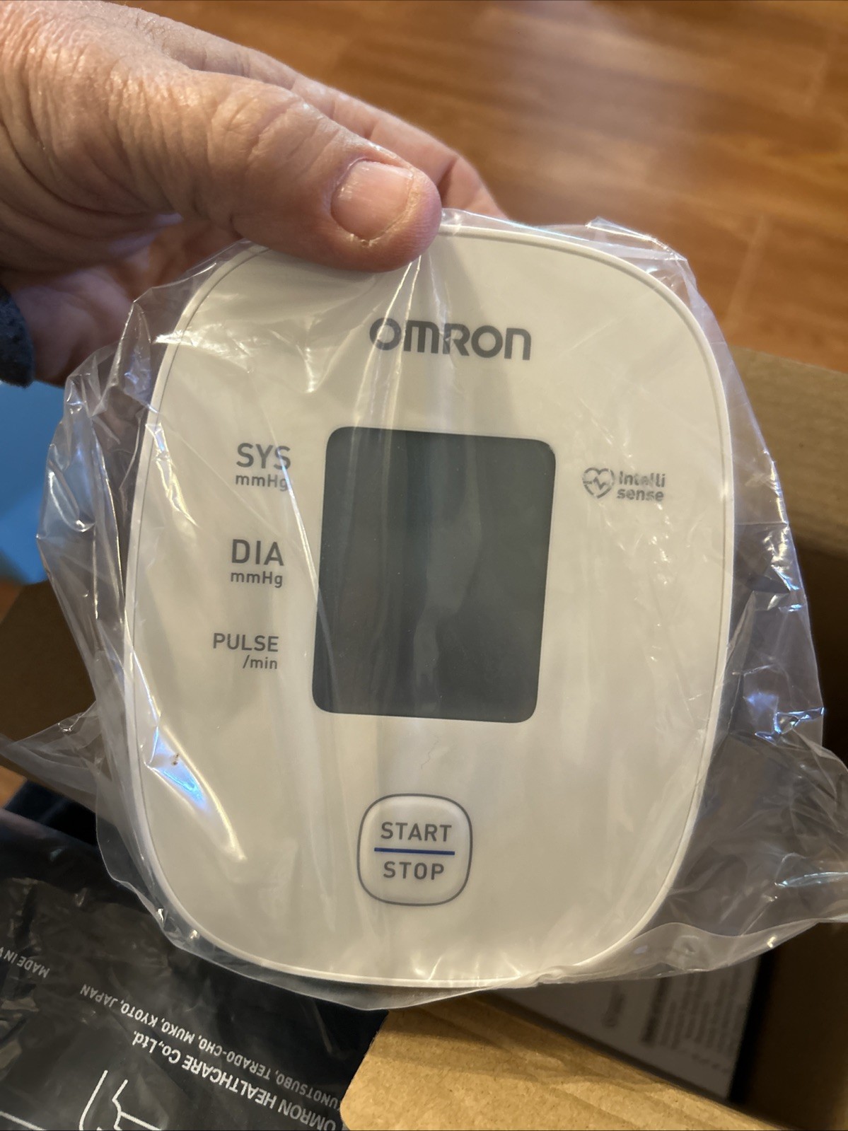 Omron Upper Arm Blood Pressure Monitor (BP5000) - White