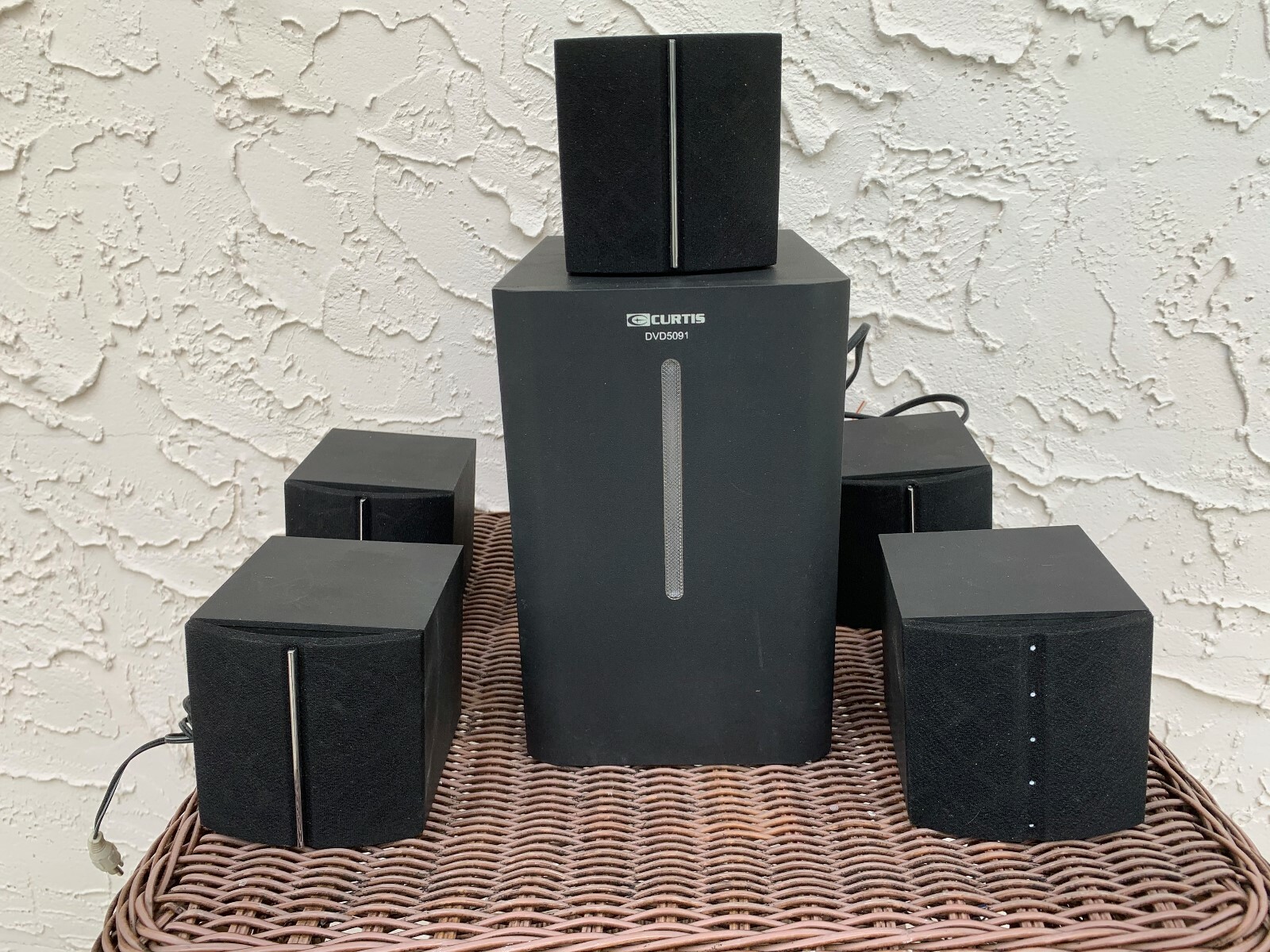 Curtis DVD5091 5.1 Channel DVD Home Theater System Speakers