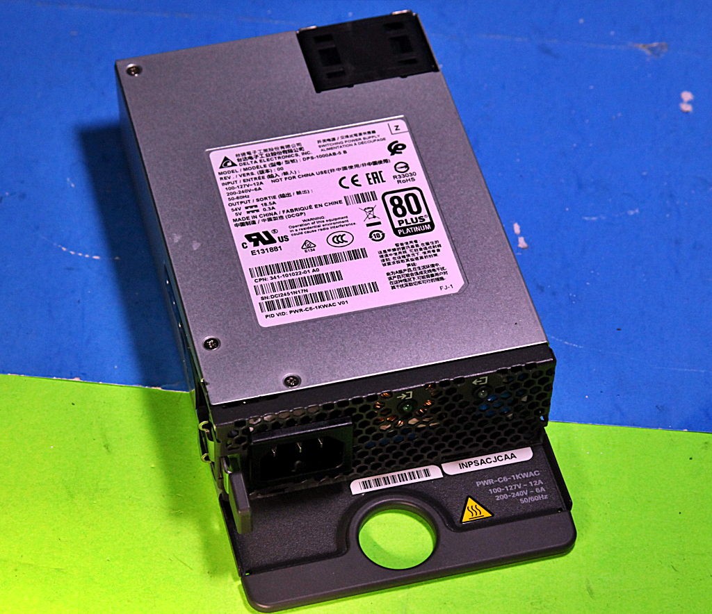 PWR-C6-1KWAC Cisco Catalyst 9200 Series 1000W Power Supply 341-101022-01