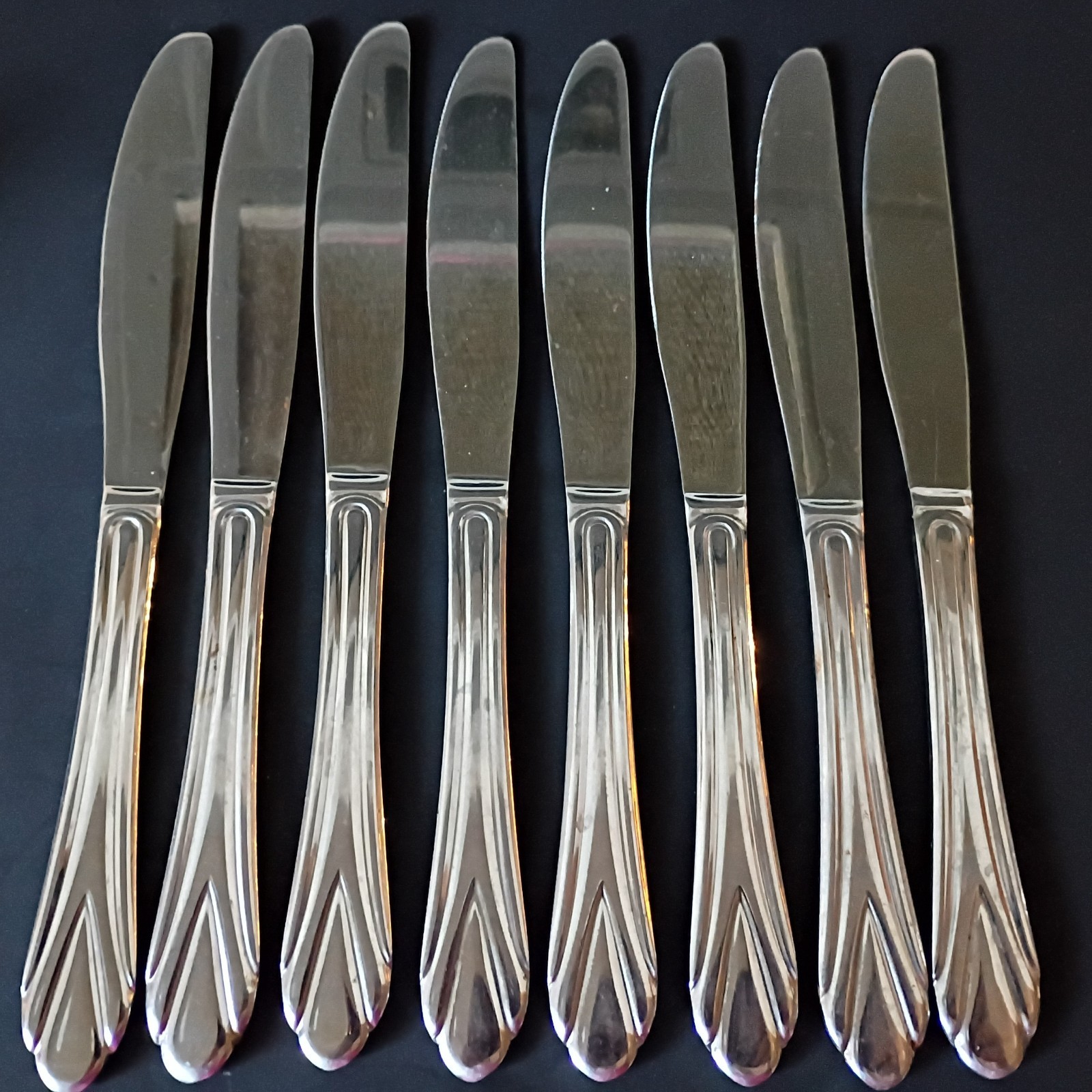 Hampton Silversmiths ROSE Stainless Flatware 45 Pcs, 8 Place Settings
