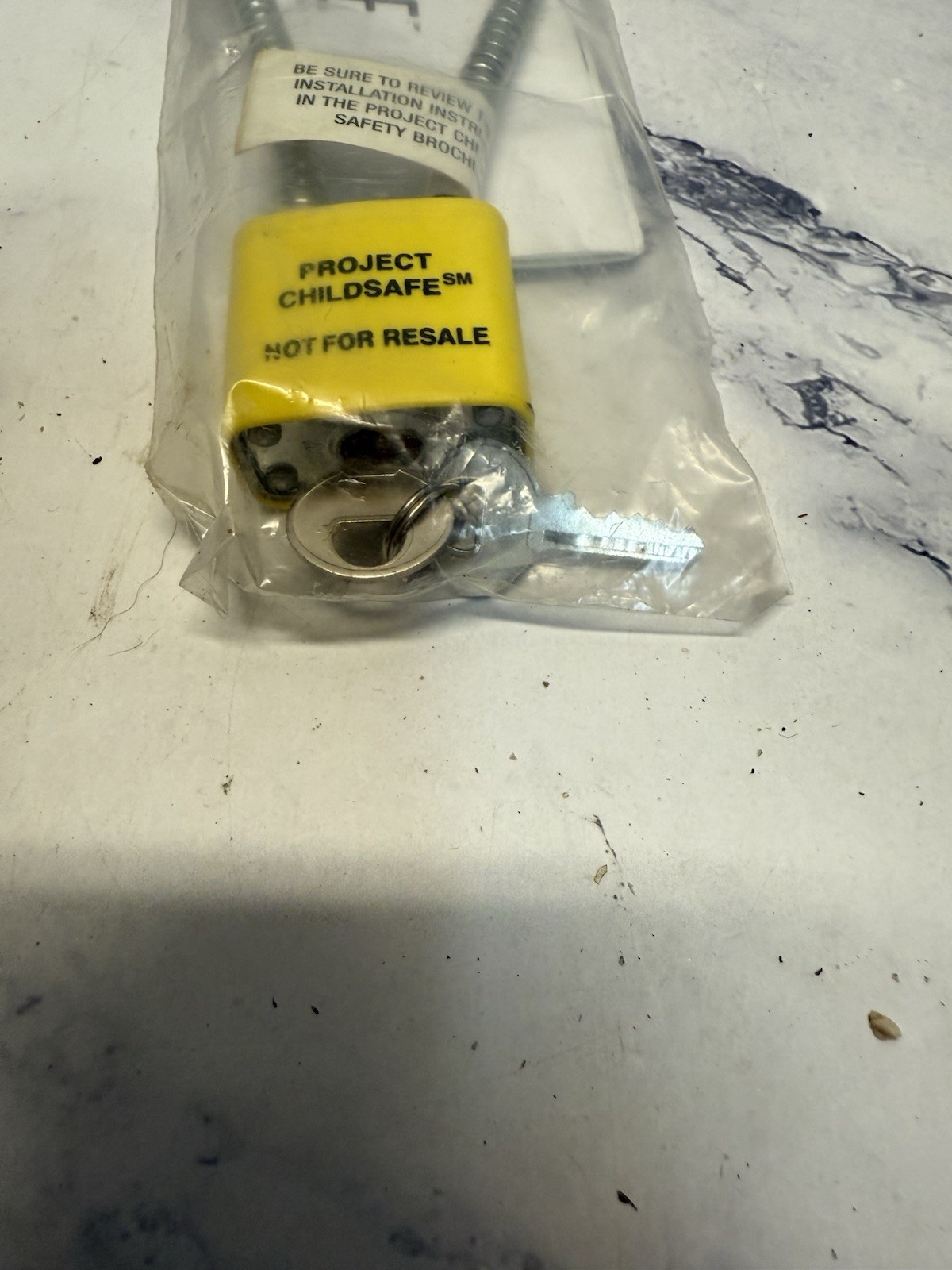 2 PROJECT CHILDSAFE Gun Lock - Child Safe Cable With Padlock, 2 Keys, Instruct