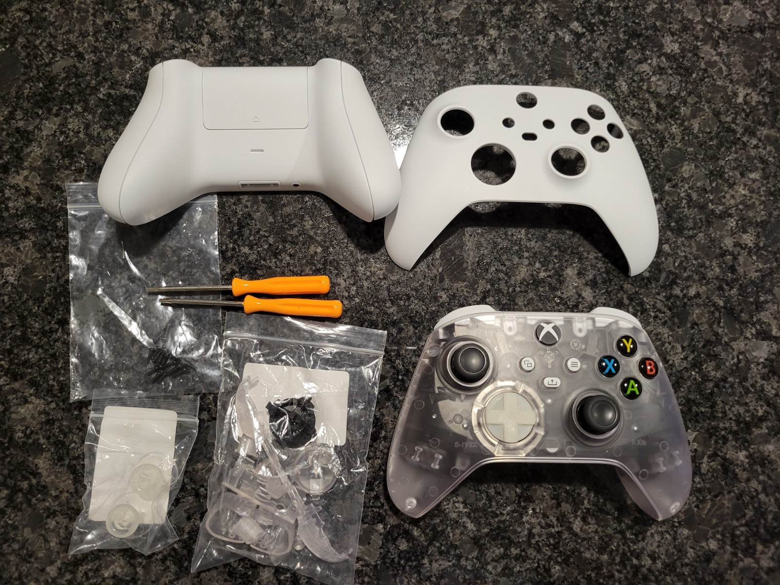 Xbox Series X|S Controller White With ExtremeRate Clear Shell Kit