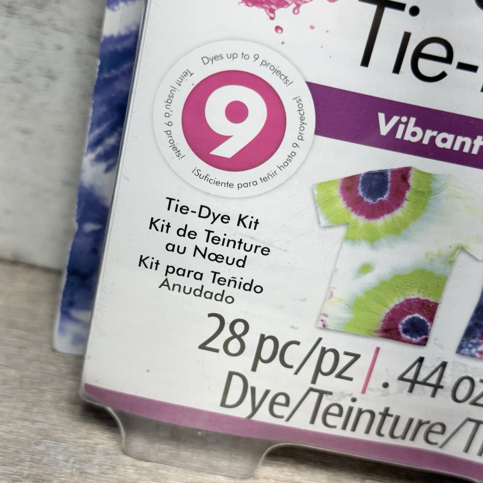 TULIP One-Step Tie-Dye Kit VIBRANT 28 Pc, .44oz/12.6g Dyes 9 Projects Brand New