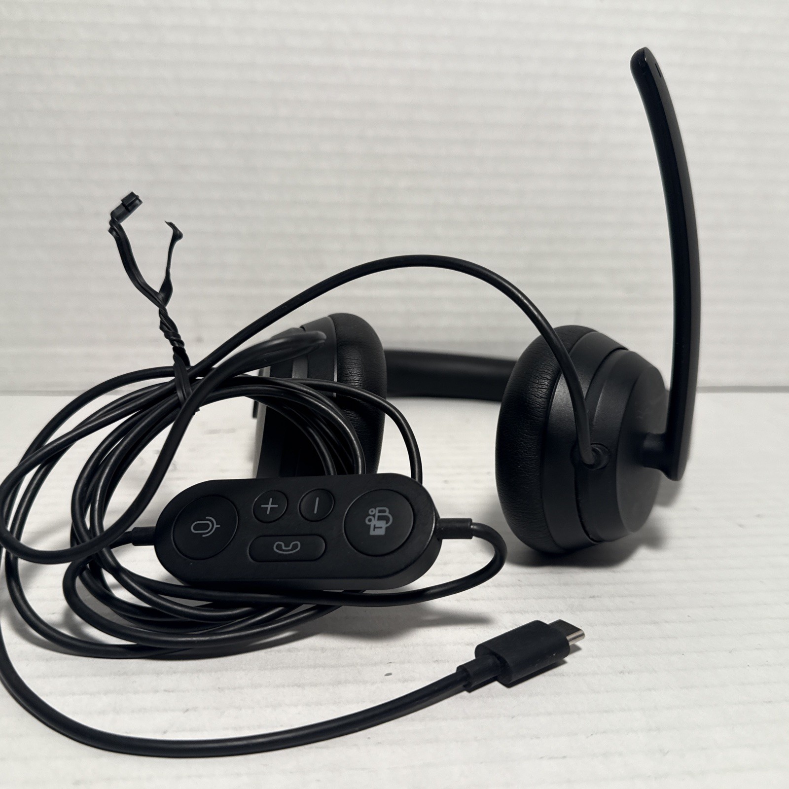 Microsoft Modern USB-C Wired Headset NC Mic Teams - Tested Good Used Condition