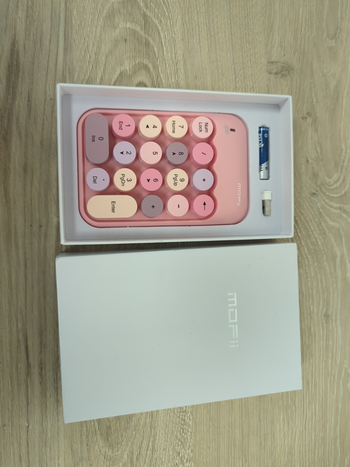 MOFII X910 and X910 (HC) Wireless Numeric Keyboard