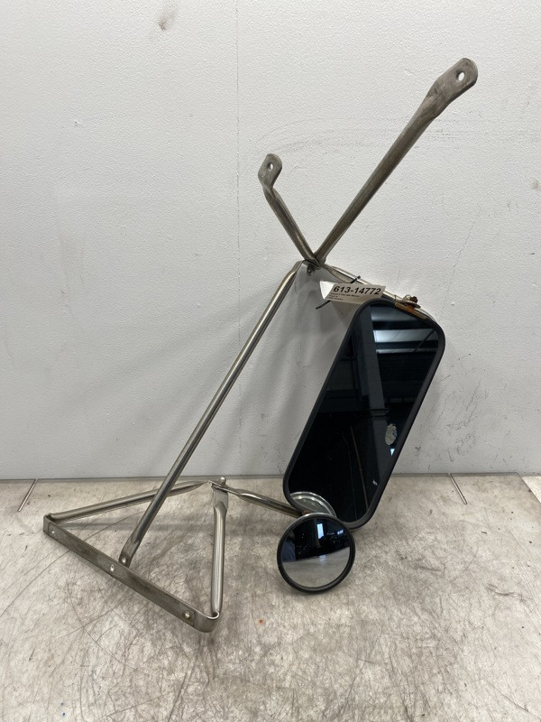 2003 Ford F750 Mirror (613-14772)