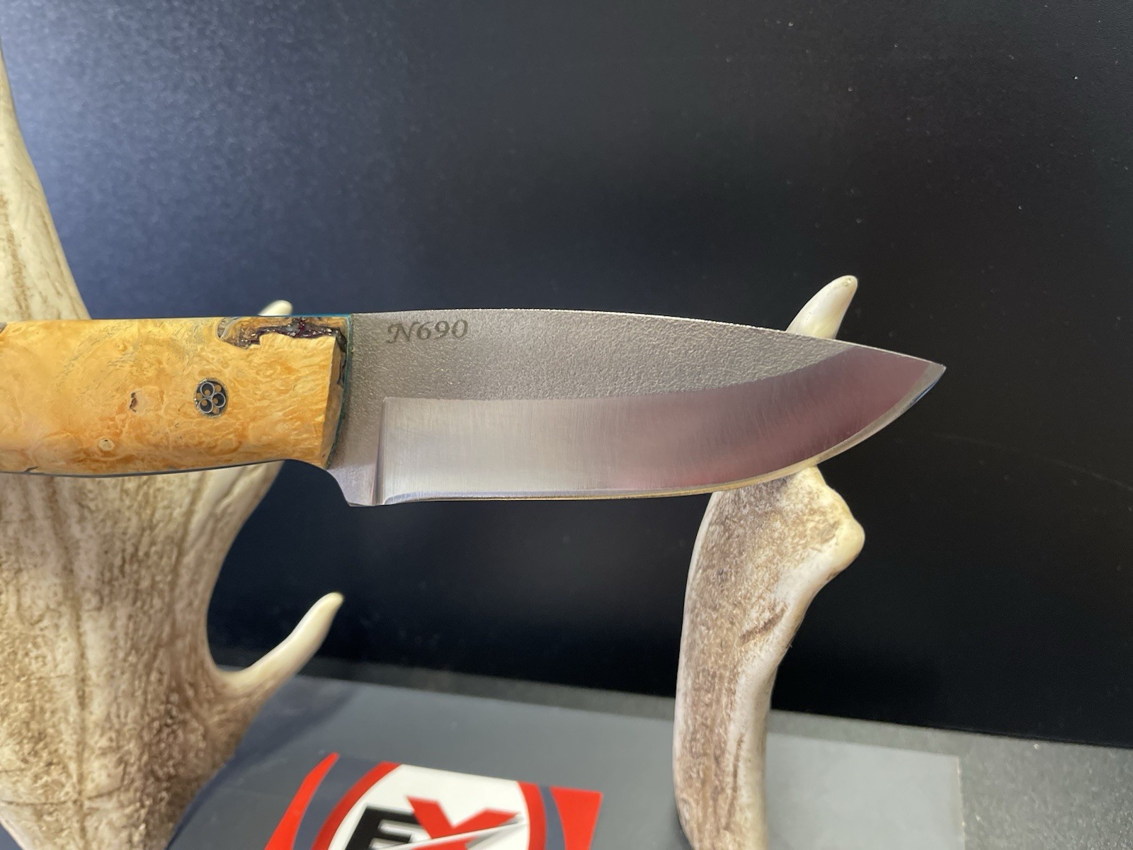 fixed blade hunting knives