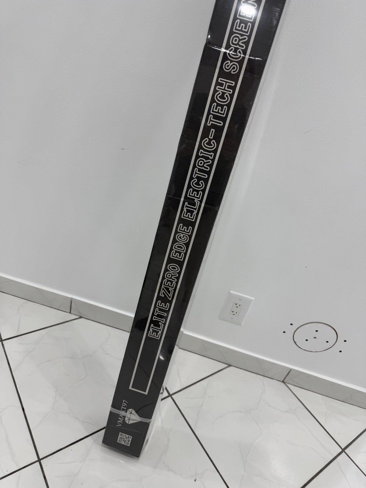 Elite Zero Edge Electric Tech Screen