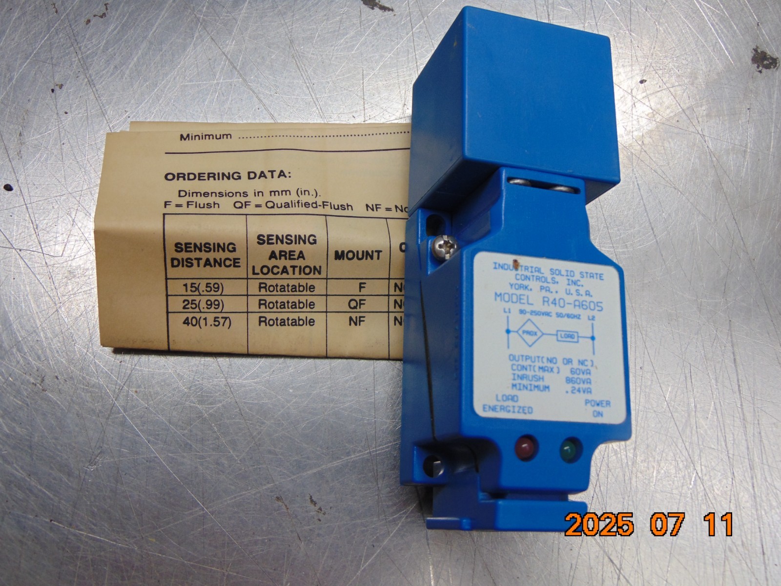 New ISSC R40-A605 Proximity Switch 90-250VAC