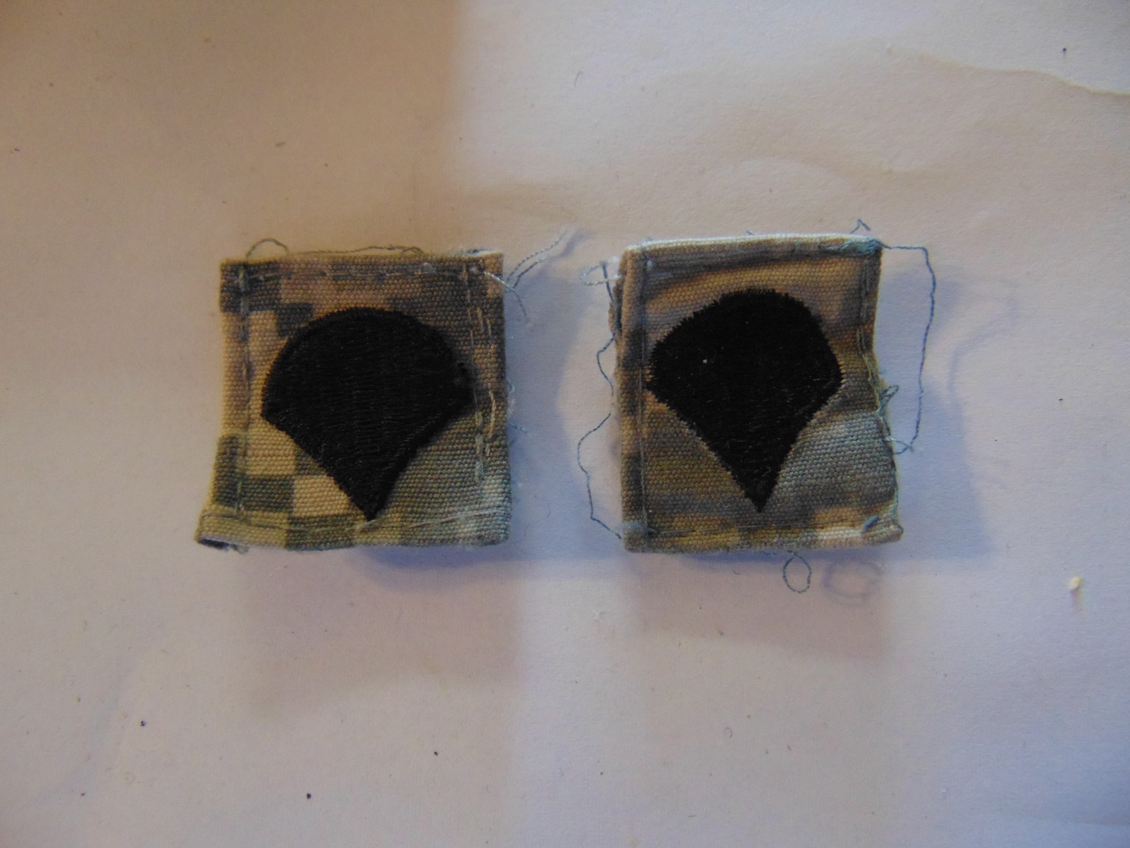 US MILITARY INSIGNIA PATCH SEW ON SET OF 2 RANK DIGITAL ACU SPECIALIST