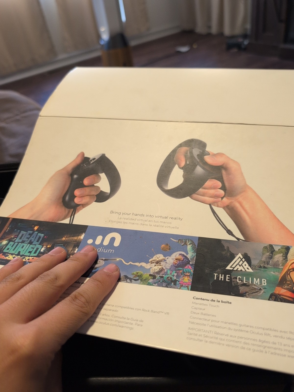 Oculus Rift CV1 Touch Controllers + Sensor In Box