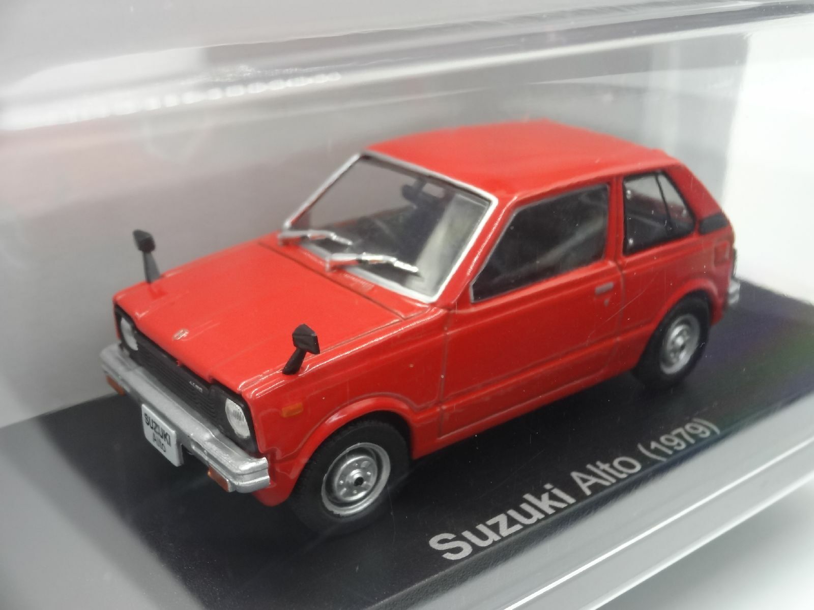 Suzuki Alto 1979 Red 1/43 Scale Box Mini Car Display Diecast Vol 119