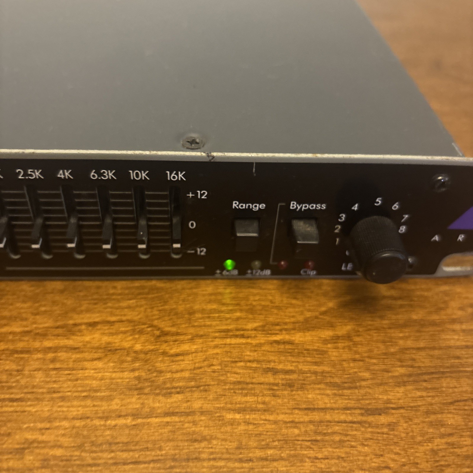 Applied Research & Technology 341 Dual 15 Band Equalizer