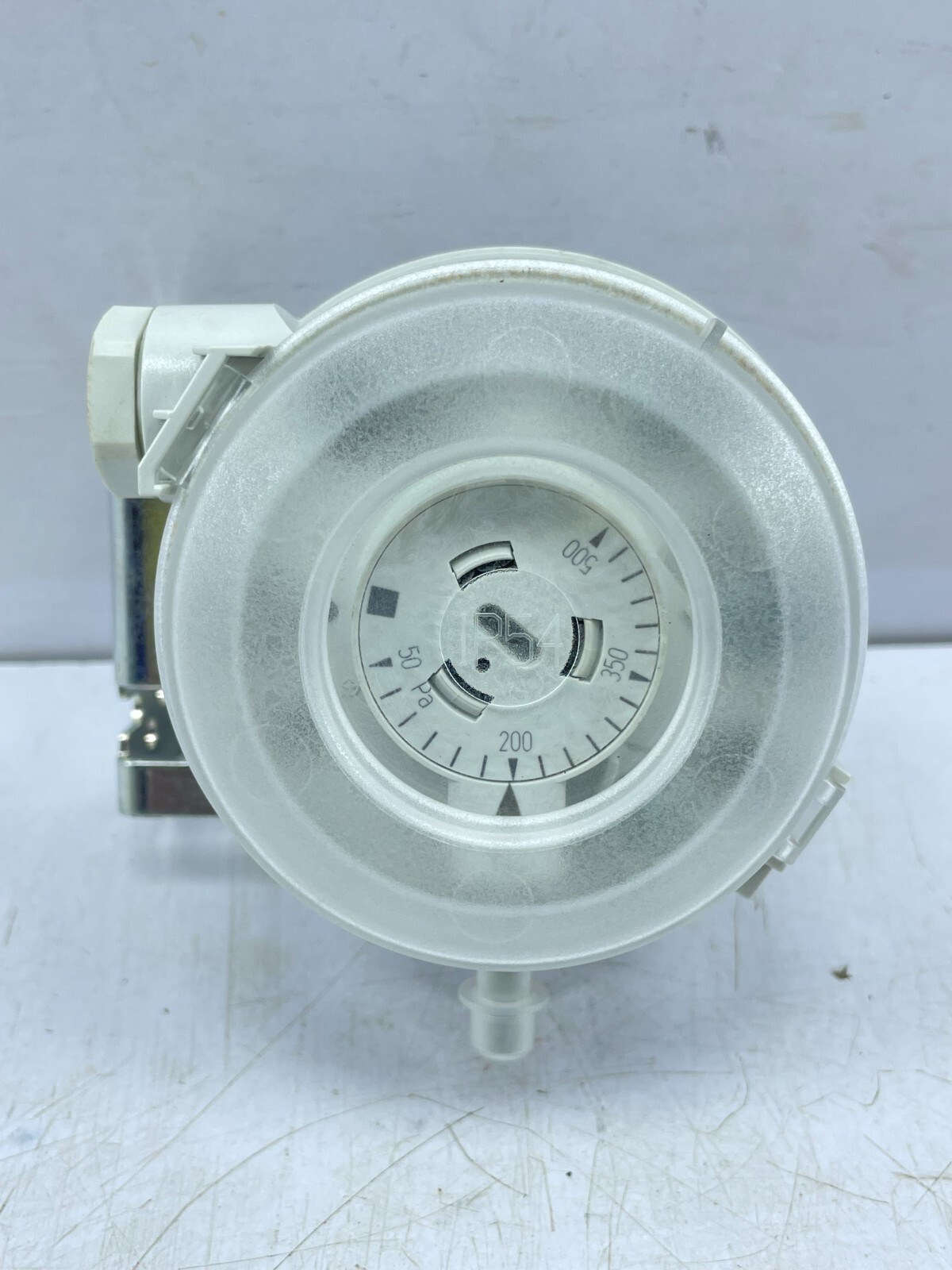 azbil PYY-604-911 604.99409 Yamataka Differential Pressure Switch Controller