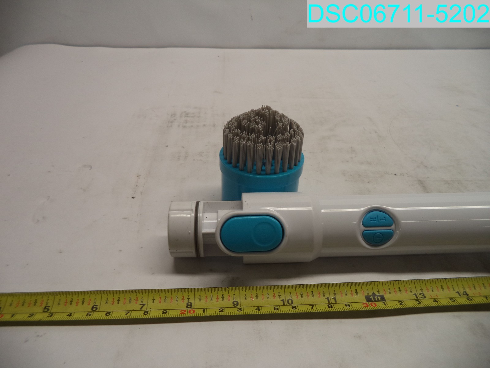 Oraimo Battery Compartment With Flat And Corner Brushes OSS-L101A
