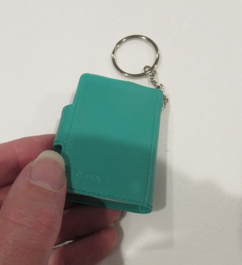 Clinque keychain notebook, 2.25 inches