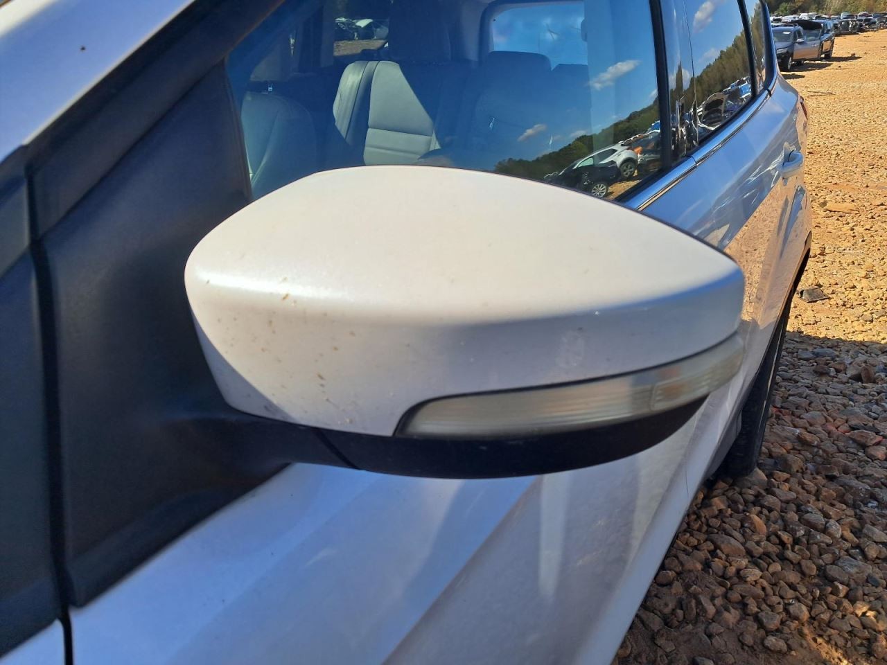 ESCAPE 2014 Glove Box 4842323
