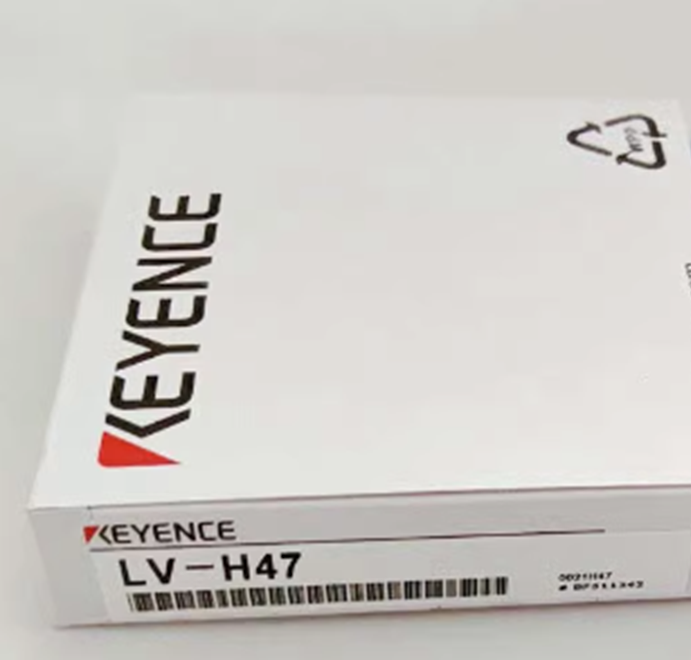 NEW KEYENCE LV-H47 LVH47 Laser Sensor