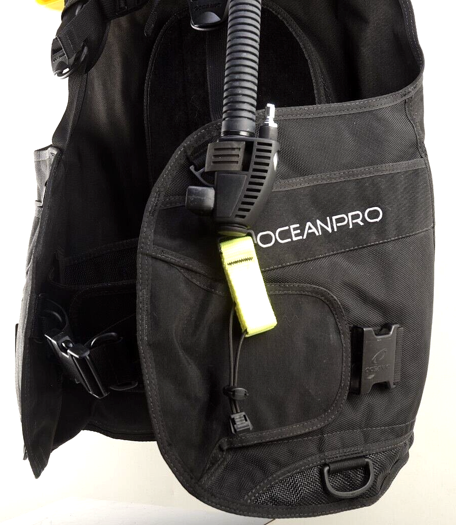 Oceanic Oceanpro BCD w/o Integrated Weight Size Small (see size chart below) EUC