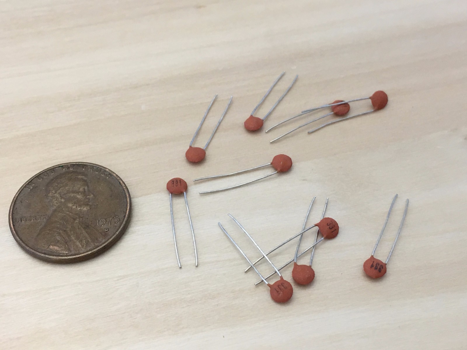10 pieces 331pf 50v Ceramic Disc Capacitors C30 STAMP