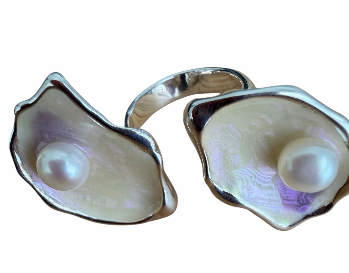 Dominique Giordano Oyster Ring