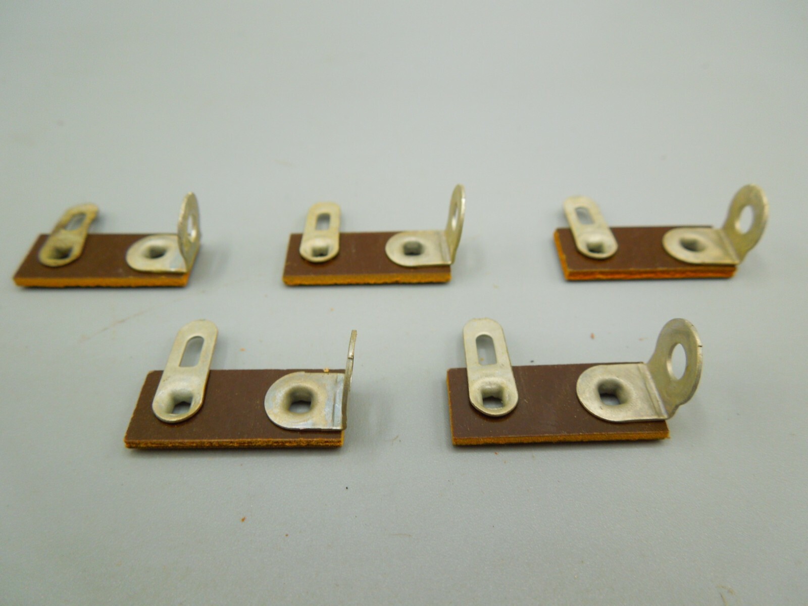 Terminal Strip 1 Lug, 0 Lug Common Phenolic Terminal Strip NOS (#121) (QTY 5)