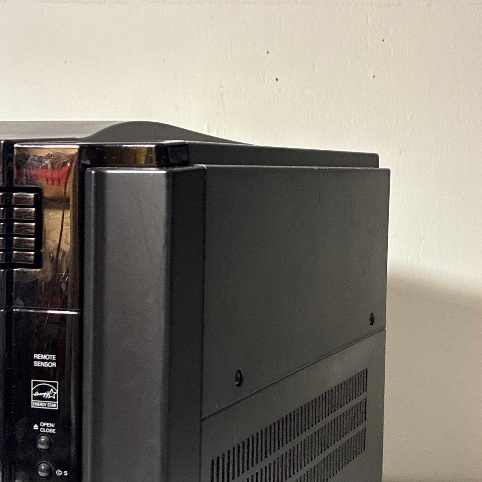 Sharp CD DK890N AM/FM, Dual Cassette, 5 Disc Changer