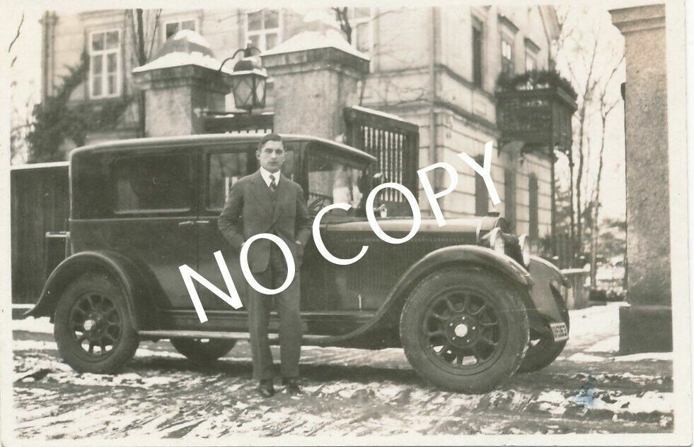 Photo 1929 luxury vehicle in front of villa, owner Ernst Rottenberger B 1.21
