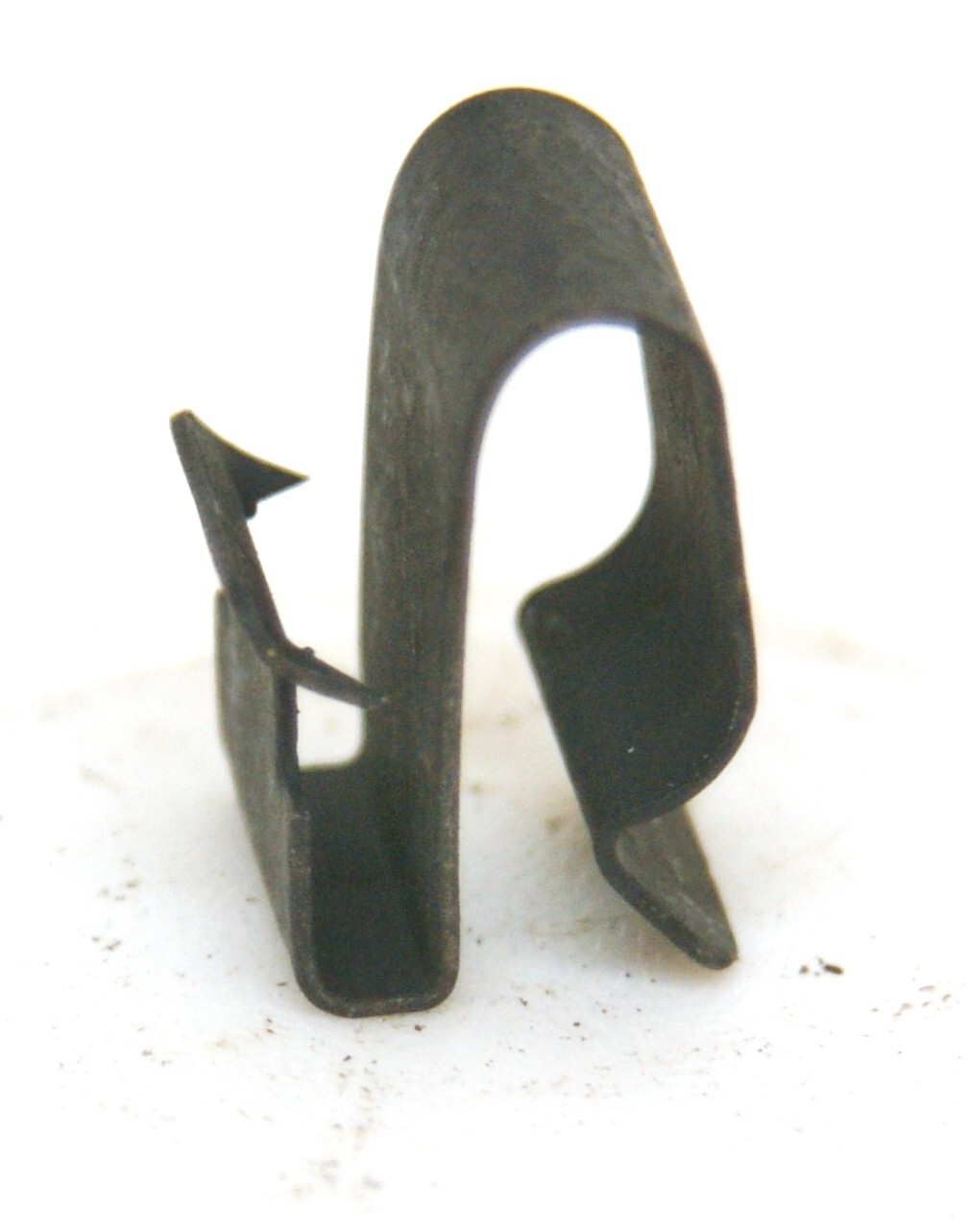 (10) - Automotive Cable Edge Clips - Double With Rolled Edge 8106