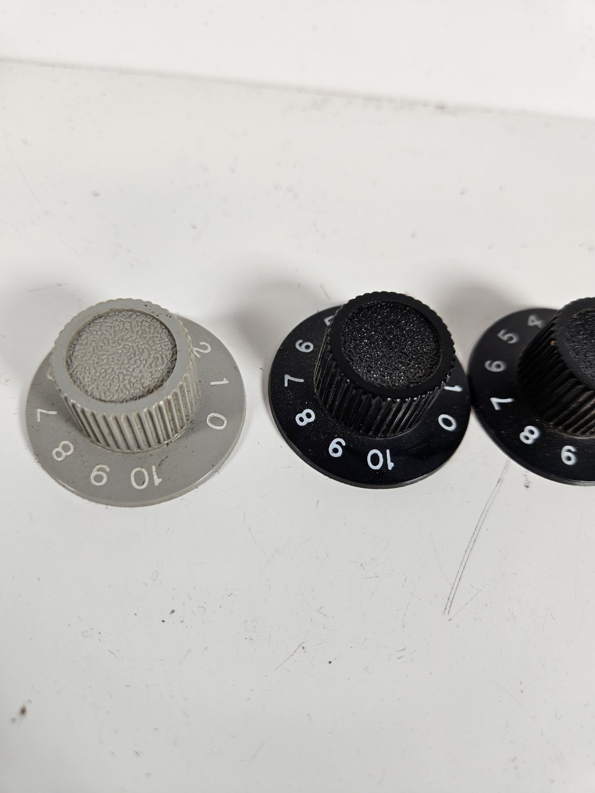 6 Shure M68 Microphone Mixer Preamplifier Amplifier Amp Numbered Knobs OEM