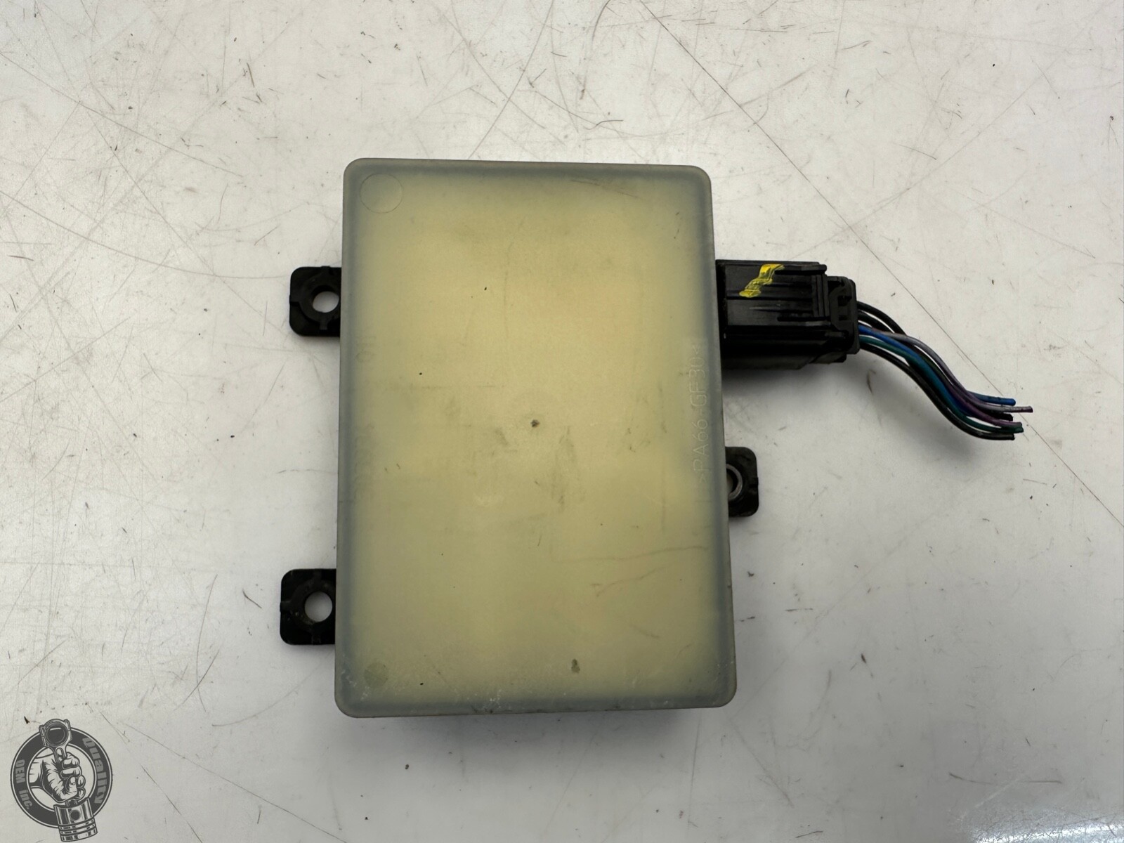 2017-2020 JAGUAR XE XF F-PACE REAR LEFT / RIGHT BLIND SPOT SENSOR CONTROL MODULE