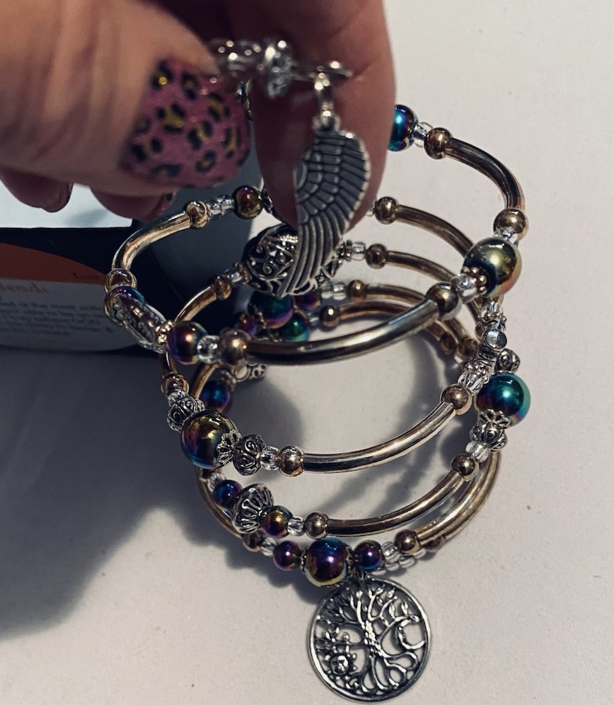 Five Loop Memory Wire Bracelet Filgree Pendants Hematite Beads Accent Beads