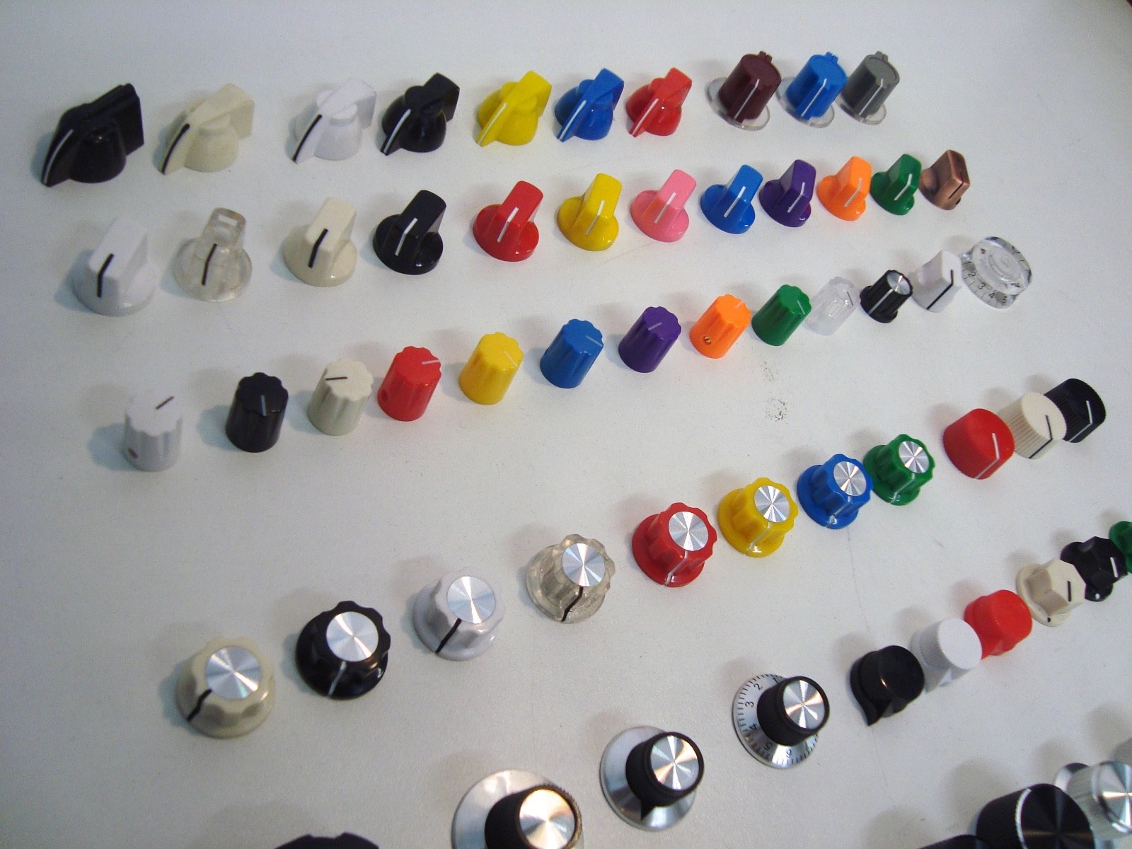 Pointer Knobs for Instruments Effects Pedals Amplifiers Guitars Projects Knobs