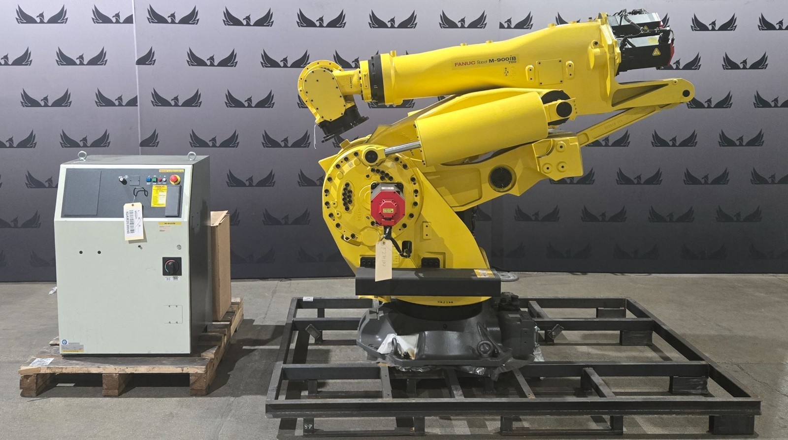 FANUC M-900iB/700 Complete with R-30iB Plus Controller NEW