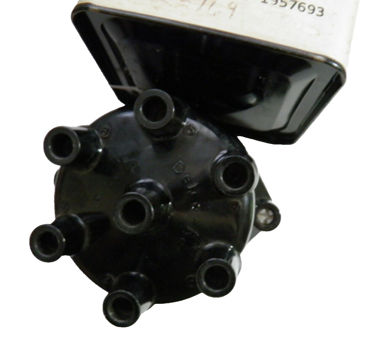 D-318 DISTRIBUTOR CAP 6-cylinder # 1957693