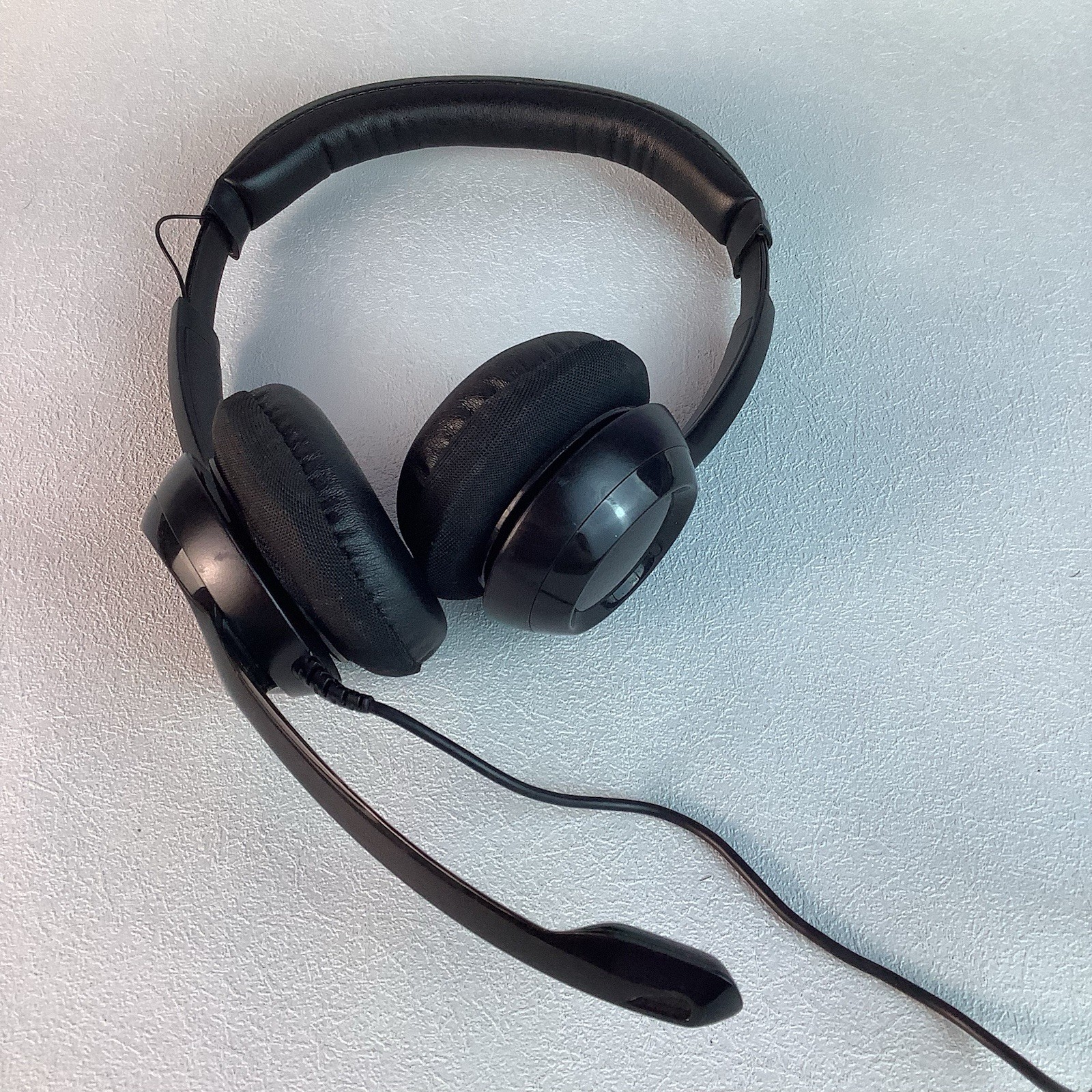 LOGITECH H390 USB Wired Headset With Volume Control & Microphone*NO BOX*
