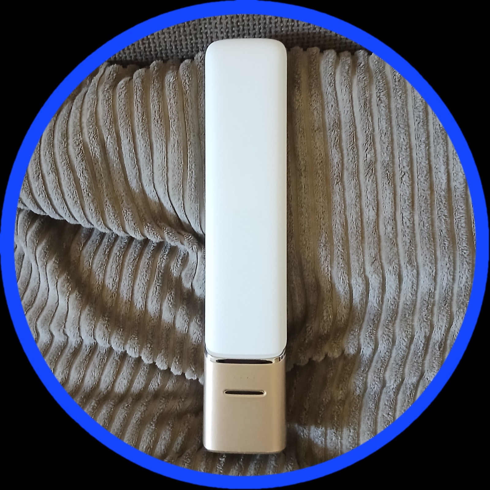 Daylight Smart Go Rechargeable Lamp Missing Charging Cable