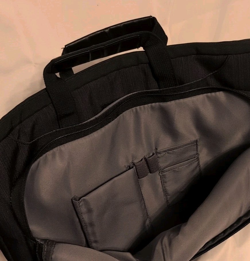 Caseen Ultrabook Messenger Bag Laptop Case Protective Lining *Missing Strap*