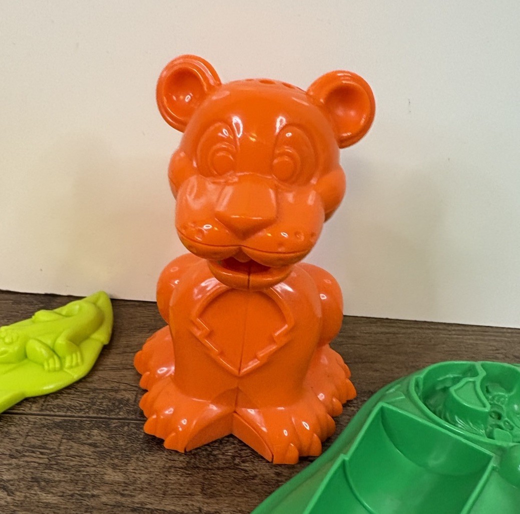 Vintage Play Doh Jungle Playset Replacement Pieces Tiger Tree Base