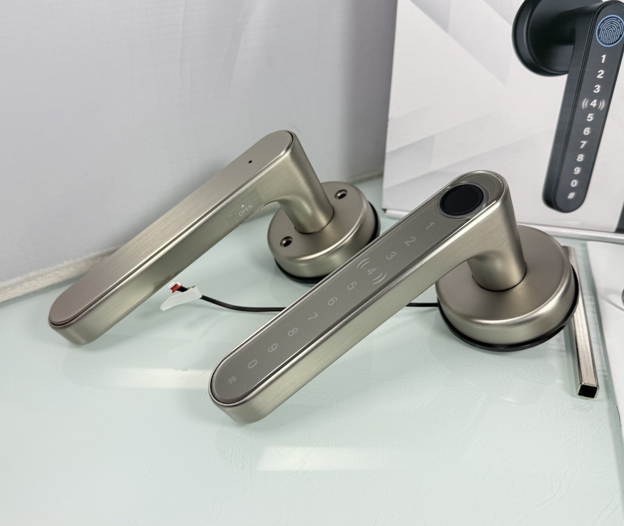 Hoowiser Smart Lock Fingerprint Keyless Code App Entry Door Lock Handle - Silver