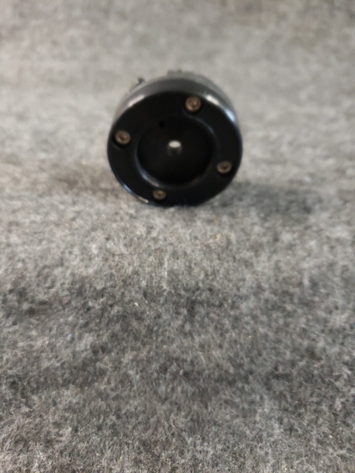 Manual Optical Beam Shutter .............................................(SB4)