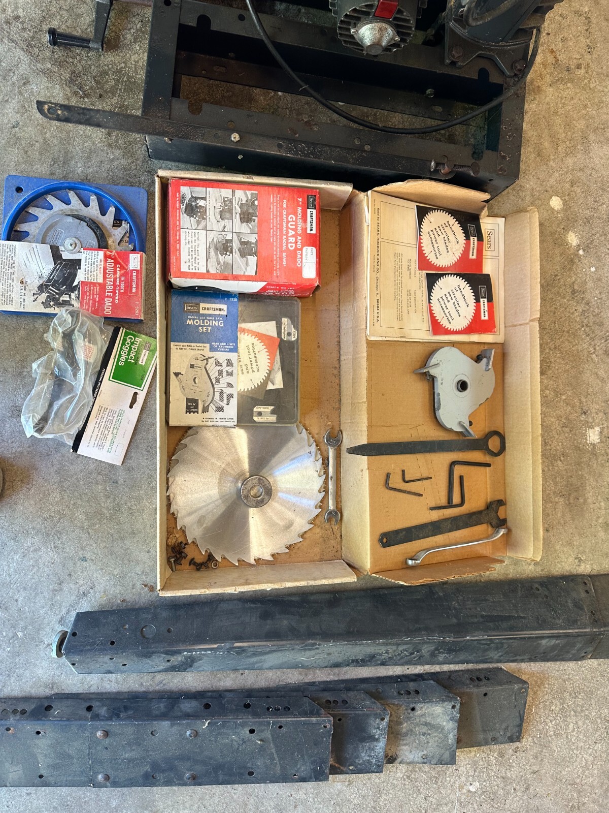 Radial Arm Saw 10" by Sears