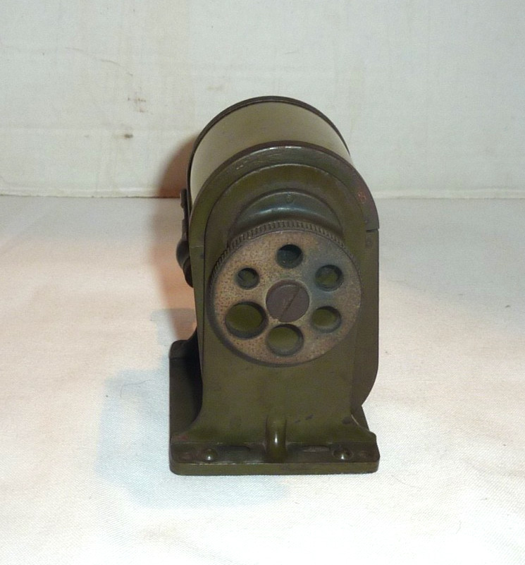 vintage dexter no 3 pencil sharpener