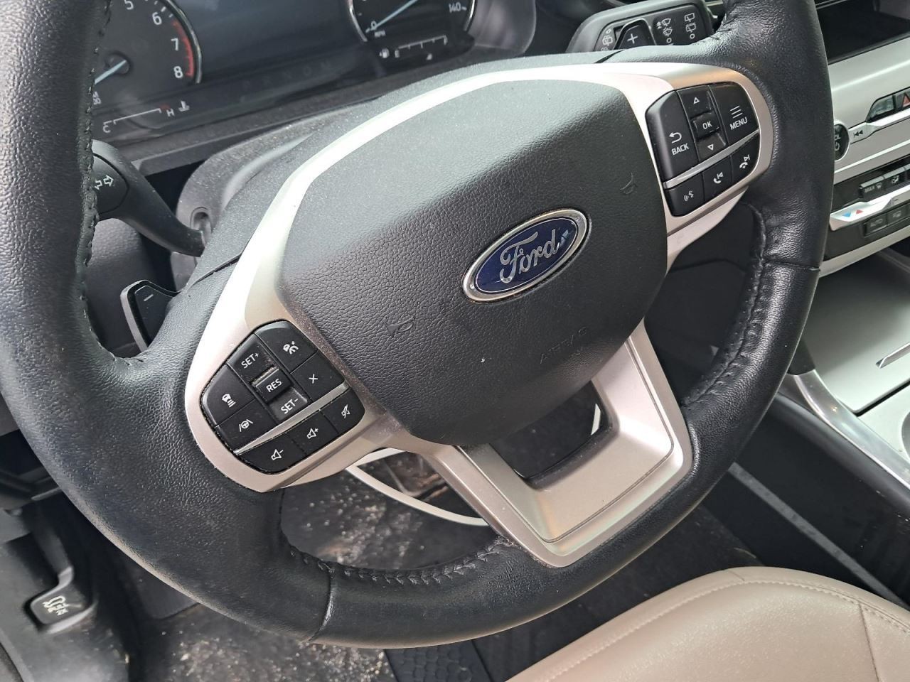 EXPLORER 2021 Glove Box 4888794