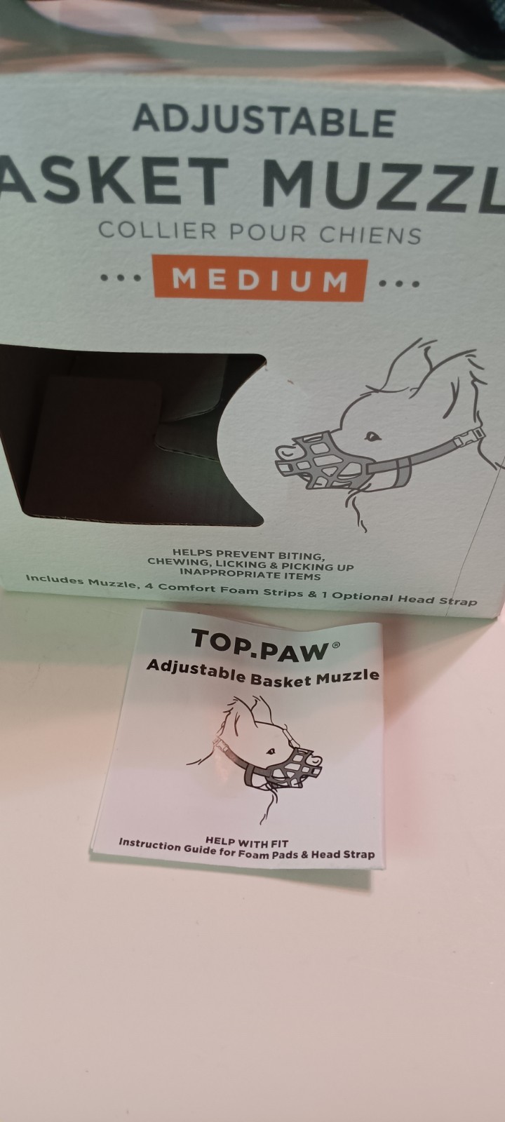 Dog Muzzle Size Medium Top Paw Adjustable Basket Muzzle New
