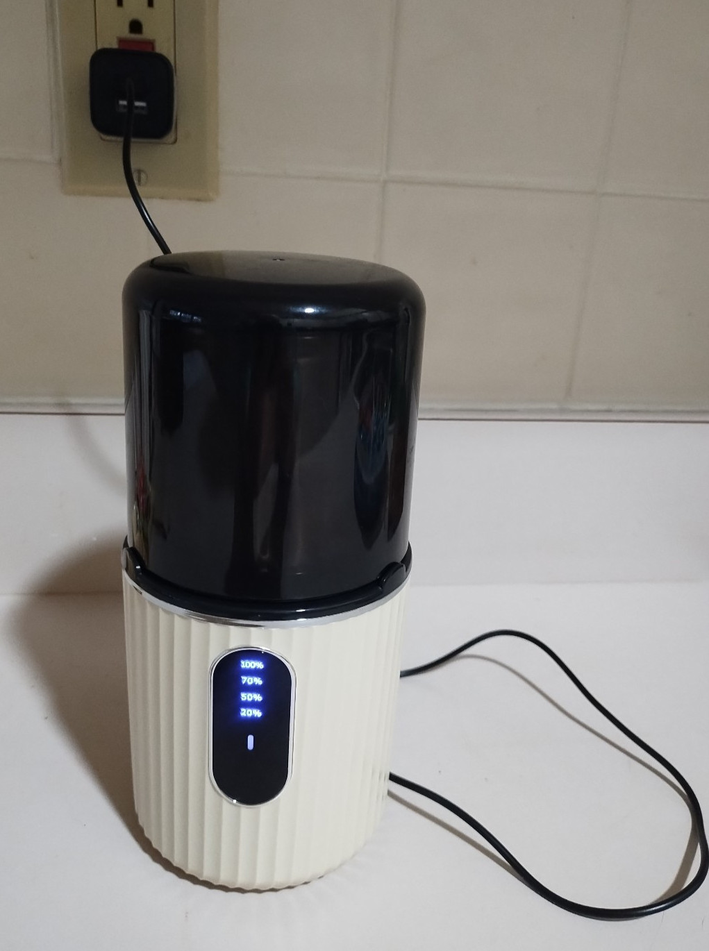 Electric Pill Crusher Grinder Pulverizer USB Charging No Manual 5.7 oz