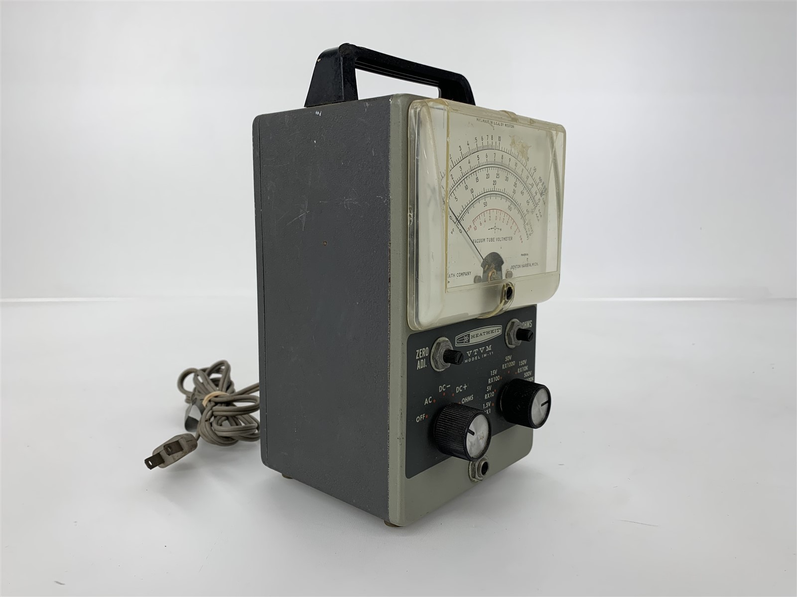 Heathkit VTVM IM-11 Vacuum Tube Voltmeter