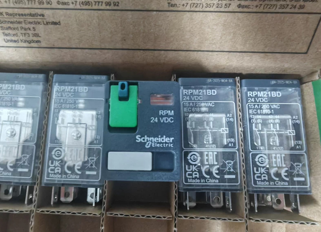 1PC NEW Schneider Intermediate Relay RPM21BD 24VDC #YY