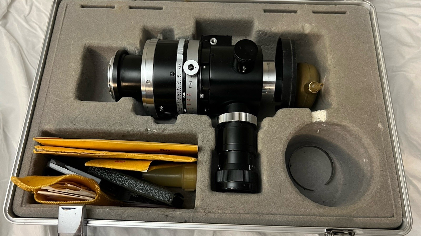 Nikon EFM 43611 Microscope Adapter for 35mm Cameras- Incomplete Untested